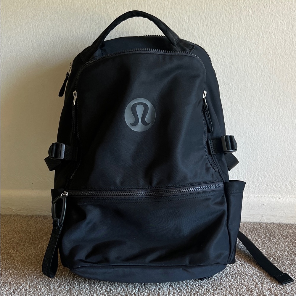 LIKE NEW!! Lululemon New Crew Backpack - 22L